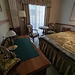 Pilgrims Hotel