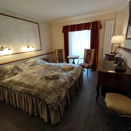 Pilgrims Hotel 3*